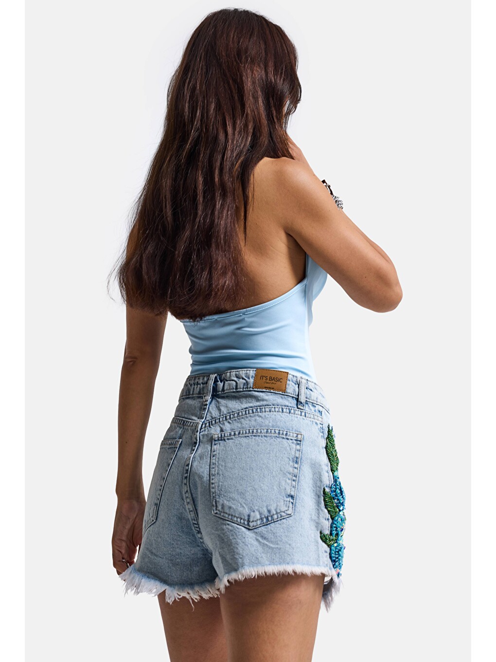 Mavi Kadın Jean Rengi 11s6-3 Özel Taş Ve Nakış Detaylı Mini Boy Denim Şort-2