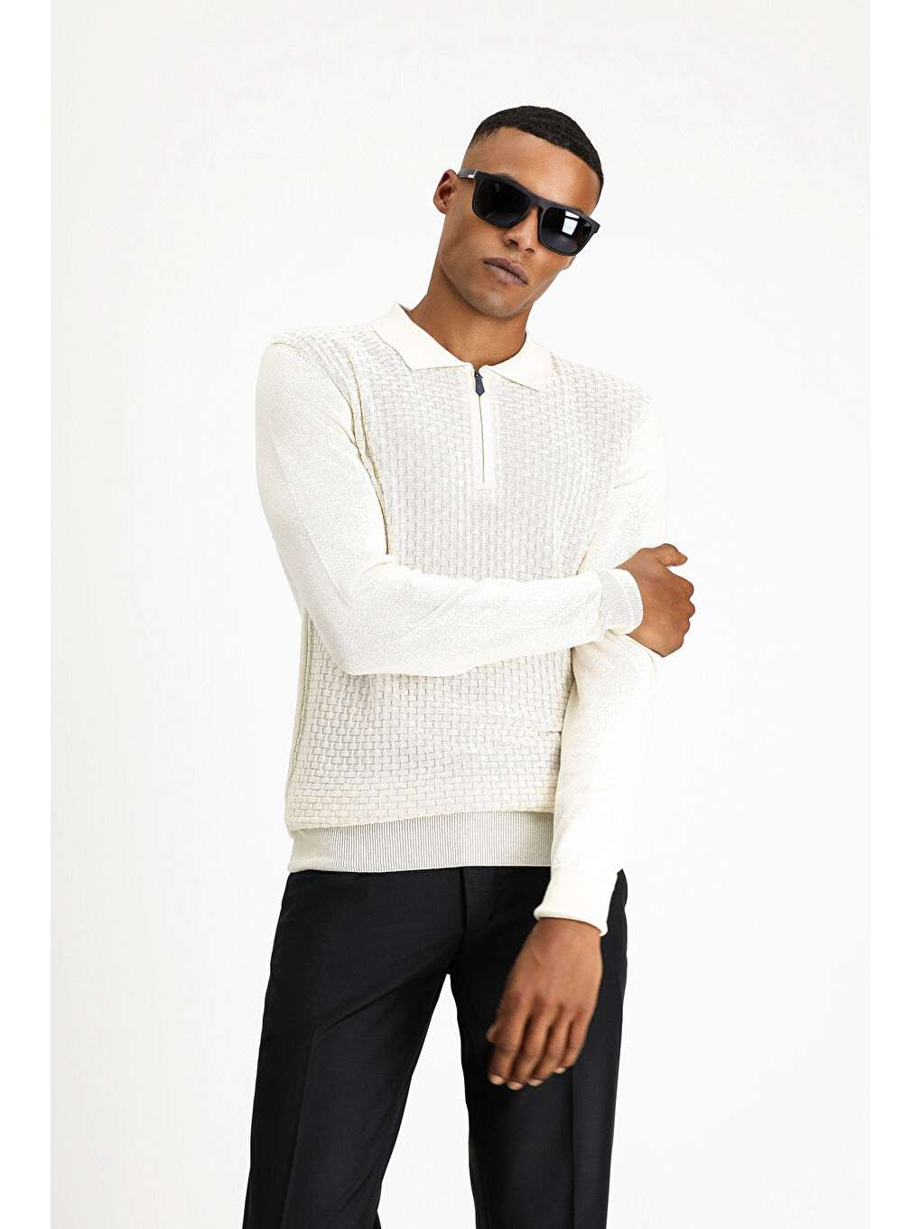 Ekru Polo Yaka Regular Fit Fermuarlı Desenli Pamuklu Triko Kazak