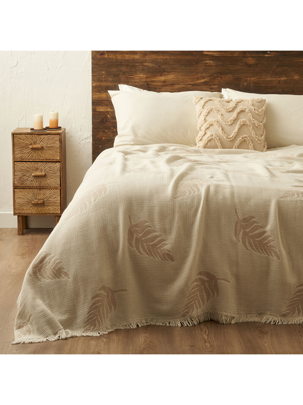 Amaya Pamuklu Çift Kişilik Yatak Örtüsü Bej (200x220 cm)-1