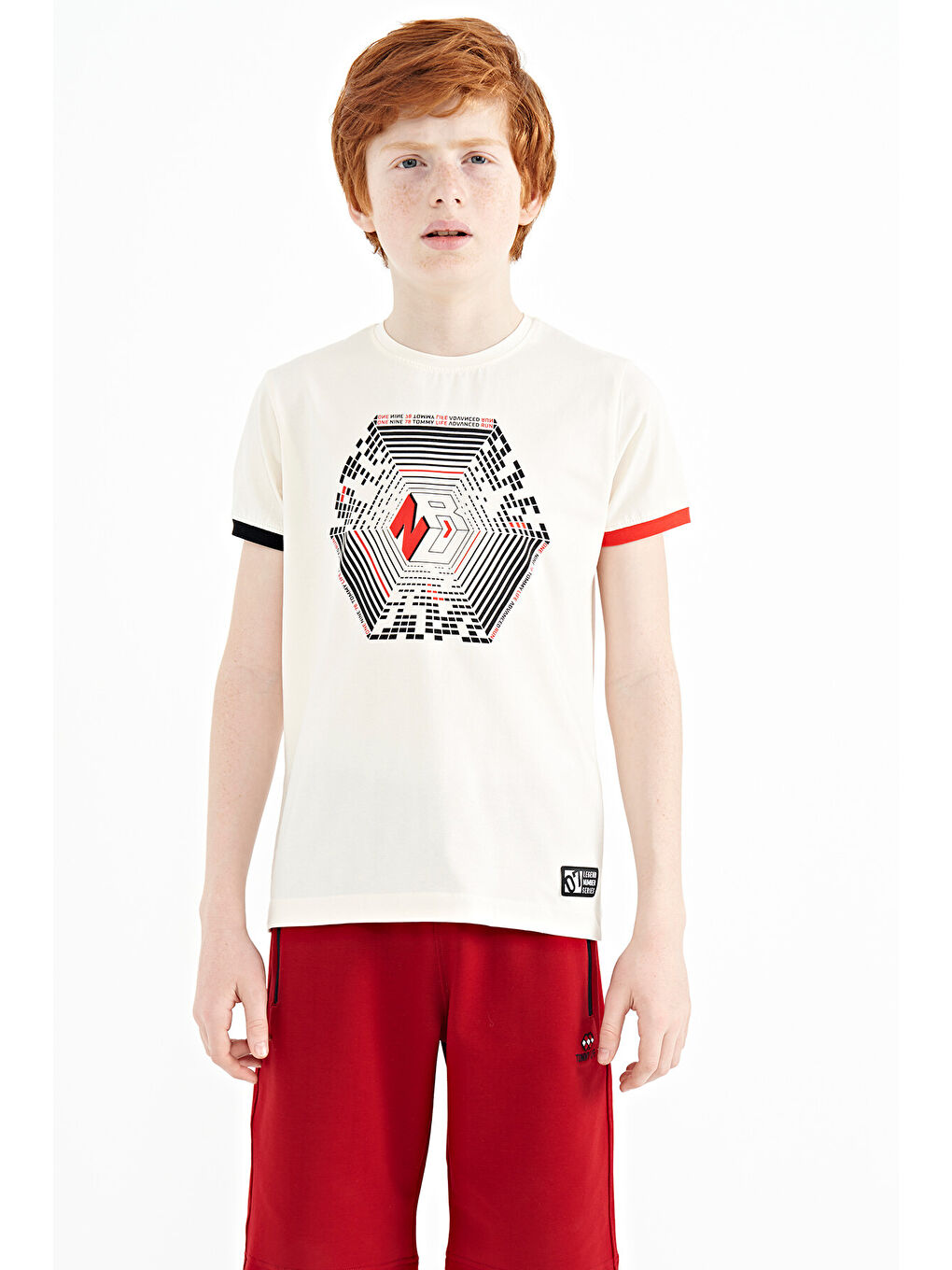 Ekru Kol Ucu Renkli Detaylı Baskılı Standart Kalıp Erkek Çocuk Tişört - 11156