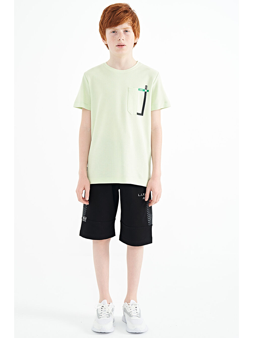 Açık Yeşil Cep Detaylı O Yaka Standart Kalıp Erkek Çocuk Tişört - 11120-2