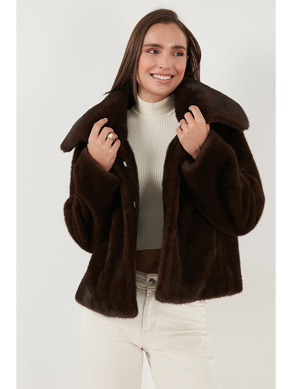 Kahverengi Oversize Fit Geniş Yaka Astarlı Kürk 497AFRA-3