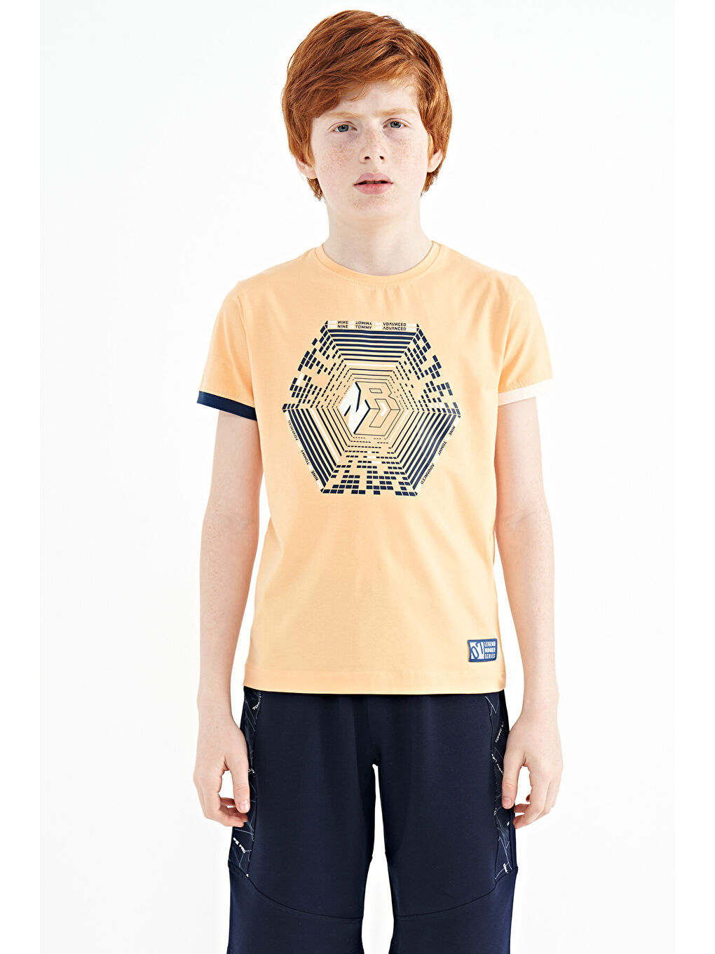 Turuncu Kavun Içi Kol Ucu Renkli Detaylı Baskılı Standart Kalıp Erkek Çocuk Tişört - 11156