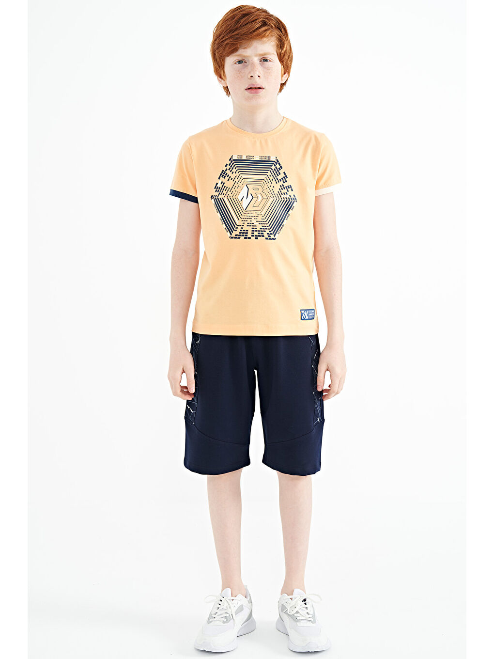 Turuncu Kavun Içi Kol Ucu Renkli Detaylı Baskılı Standart Kalıp Erkek Çocuk Tişört - 11156-2