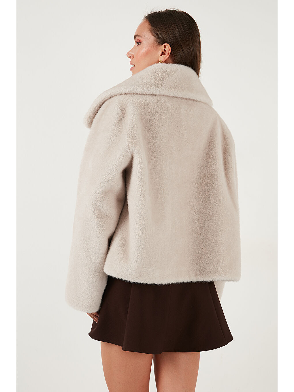 Ekru Oversize Fit Geniş Yaka Astarlı Kürk 497AFRA-6