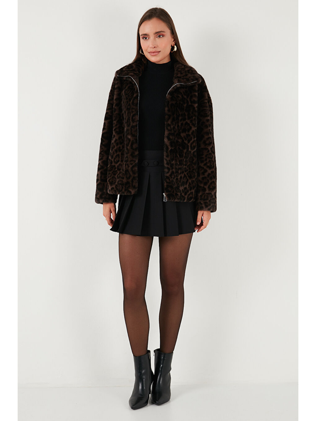 Kahverengi Oversize Fit Dik Yaka Fermuarlı Kürk 497ZETA-1