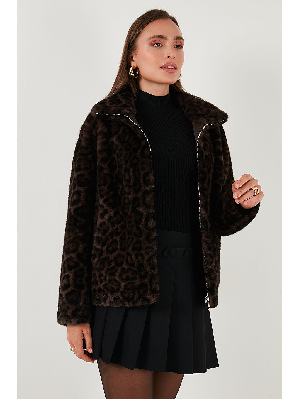 Kahverengi Oversize Fit Dik Yaka Fermuarlı Kürk 497ZETA-2