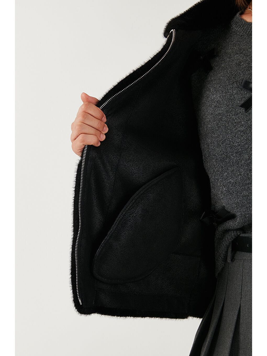 Siyah Oversize Fit Dik Yaka Fermuarlı Kürk 497ZETA-5