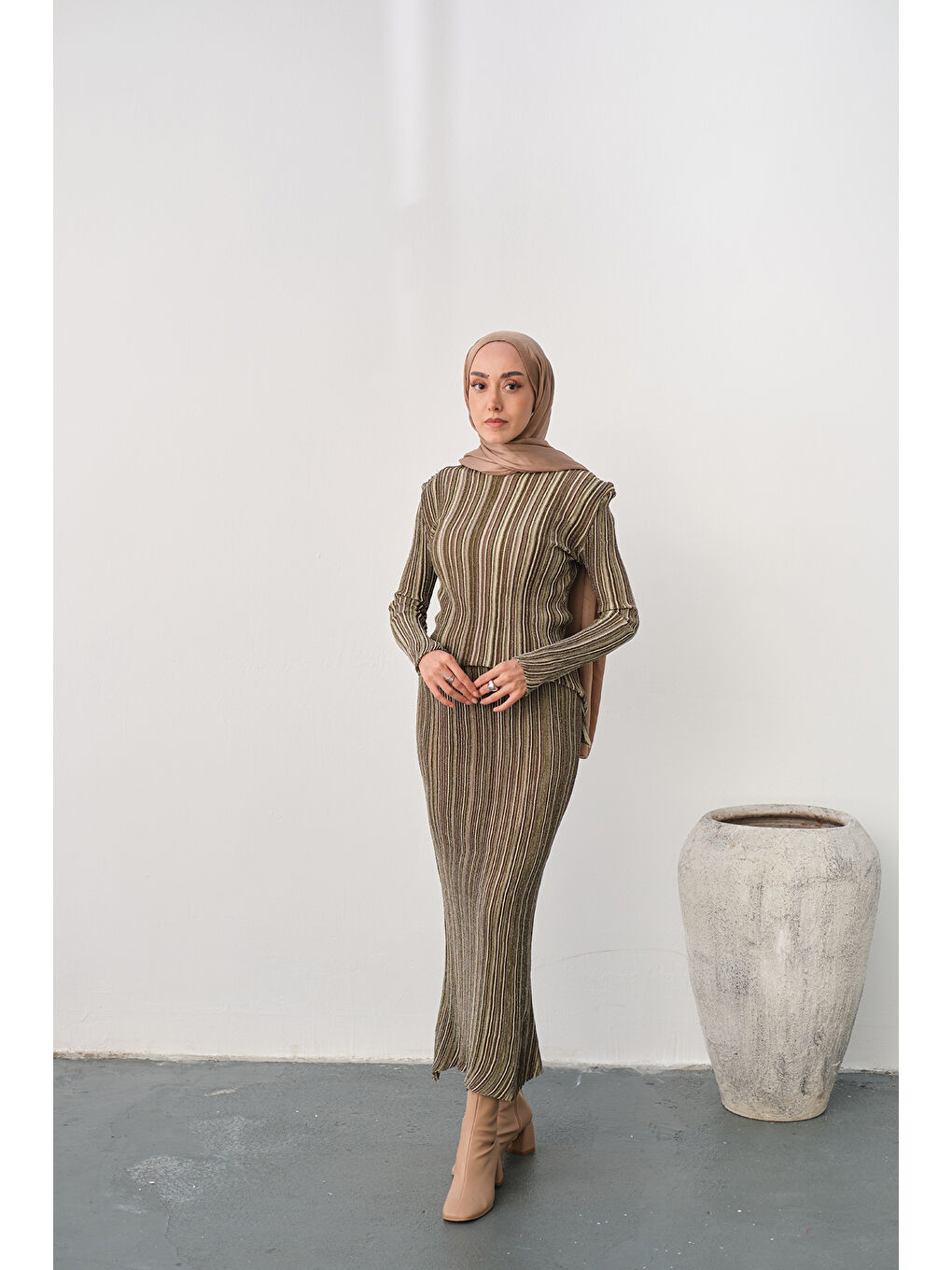 Kadın Simli Çizgi Desen Etekli Takım Yağ Yeşil-2