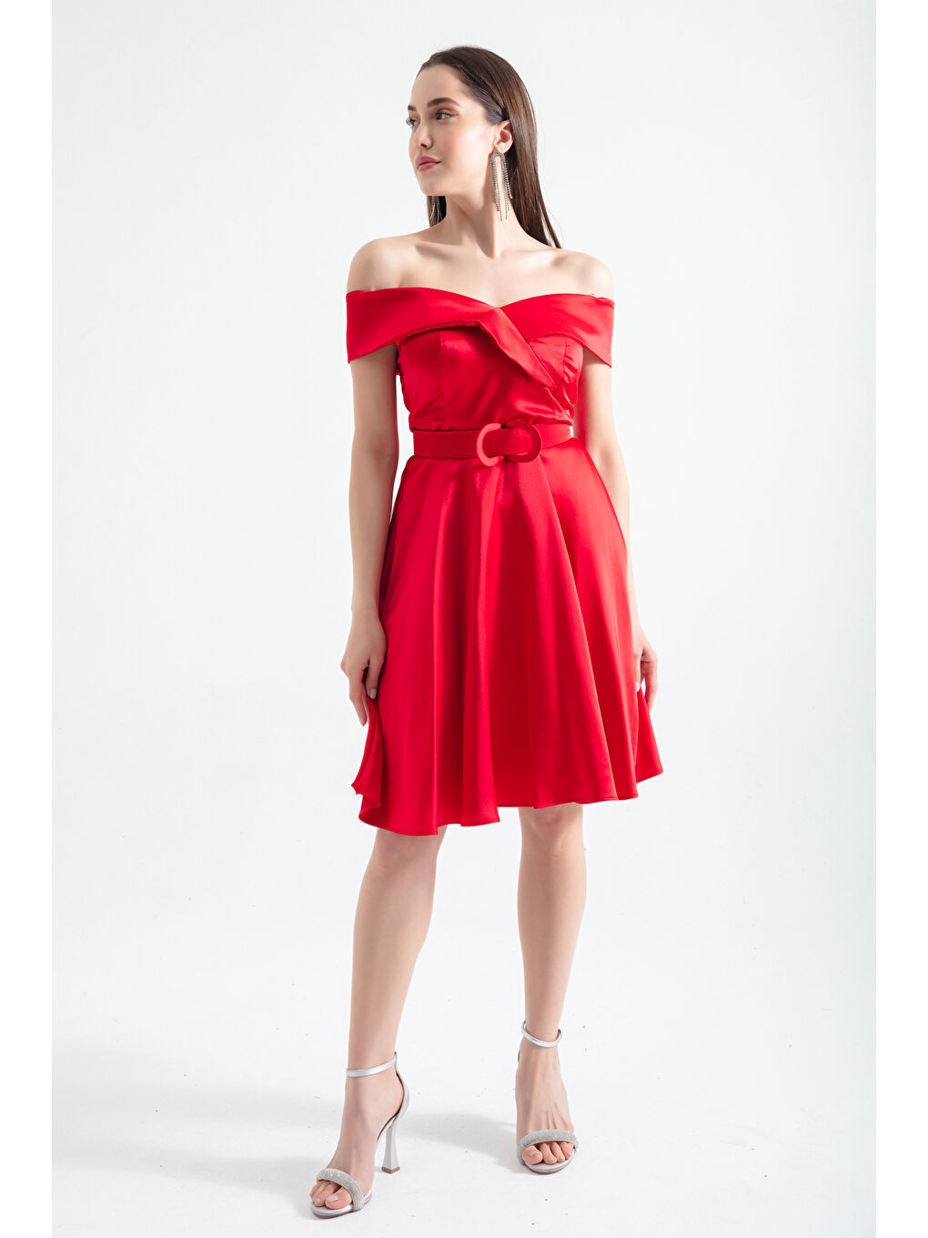 Kadın Kırmızı Kayık Yaka Kemerli Saten Abiye Elbise-2