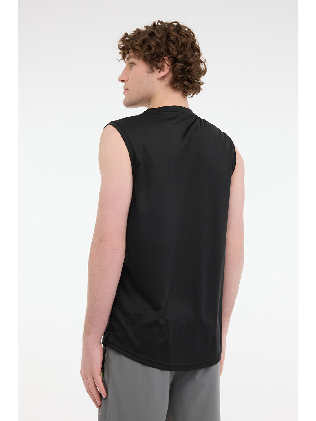 MB CT105 PES TTOP 5FX Siyah Erkek Kolsuz Tişört-1