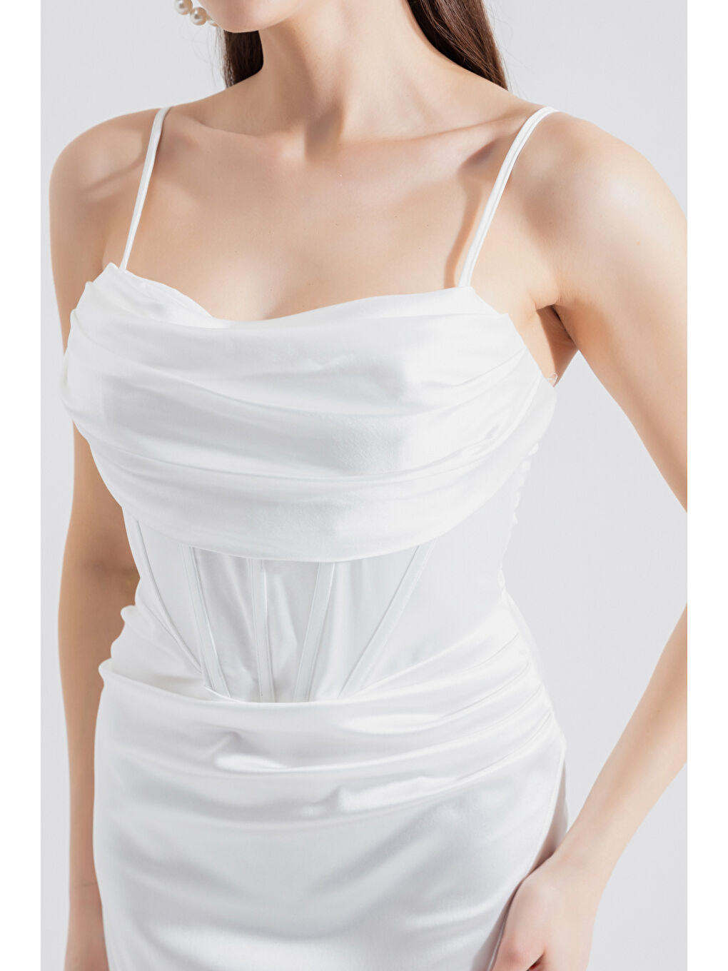 Kadın Beyaz Mini Saten Abiye Elbise-3