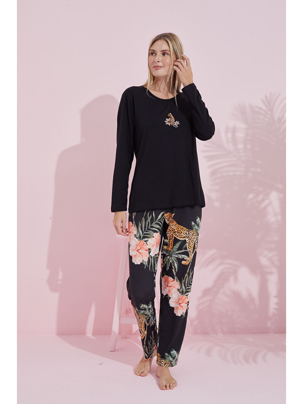 Siyah Çokrenkli Pamuklu Örme Pijama Takım 24240176-1