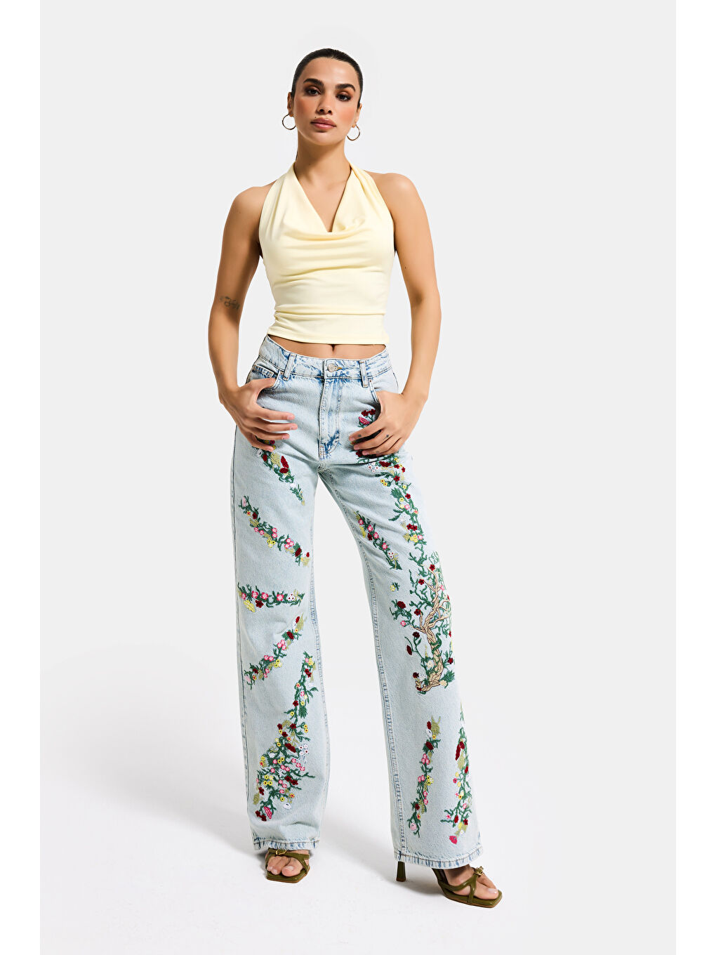 Mavi Kadın Jean Rengi 3s6-75 Straight Fit Çiçek Nakışlı Özel Tasarım Denim Jean-1