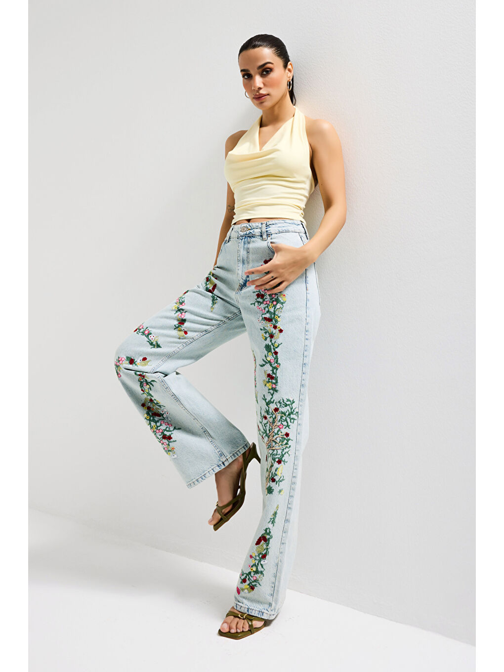 Mavi Kadın Jean Rengi 3s6-75 Straight Fit Çiçek Nakışlı Özel Tasarım Denim Jean-5