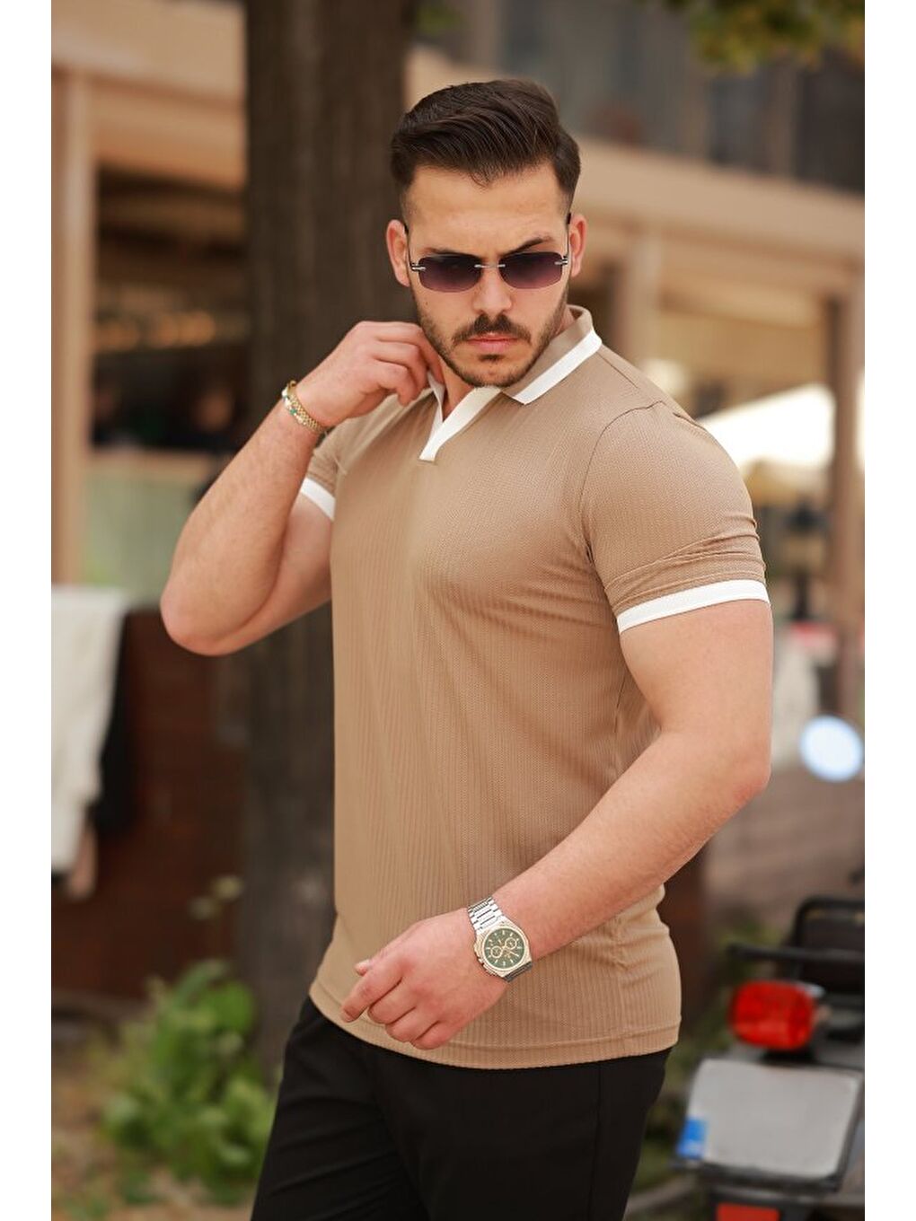 Kahverengi Erkek Hemşire Yaka Kısa Kollu Tişört-1