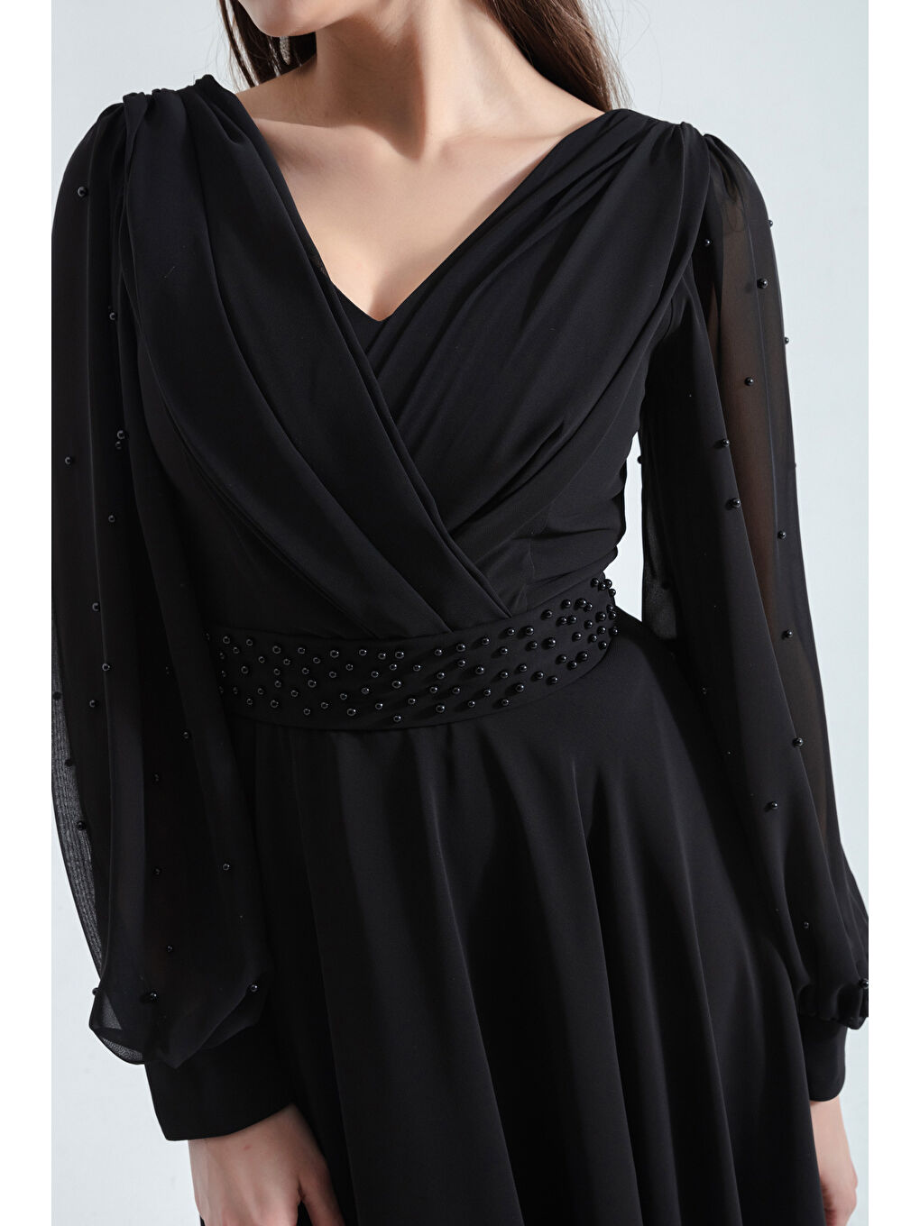 Kadın Siyah V Yaka İncili Midi Abiye Elbise-3