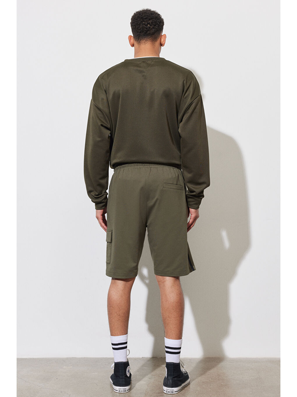 Erkek Haki Standart Fit Normal Kesim Pamuklu Cepli Şort-7