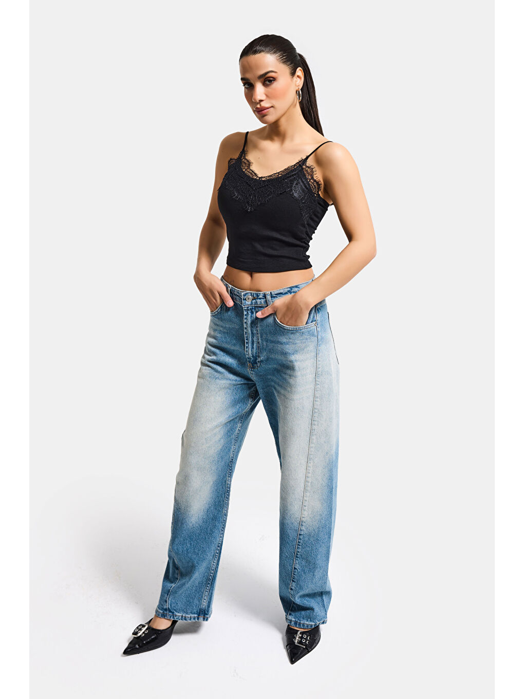 Kadın Siyah w5 Dantel Detaylı Destekli Cup Askılı Tasarım Body-5