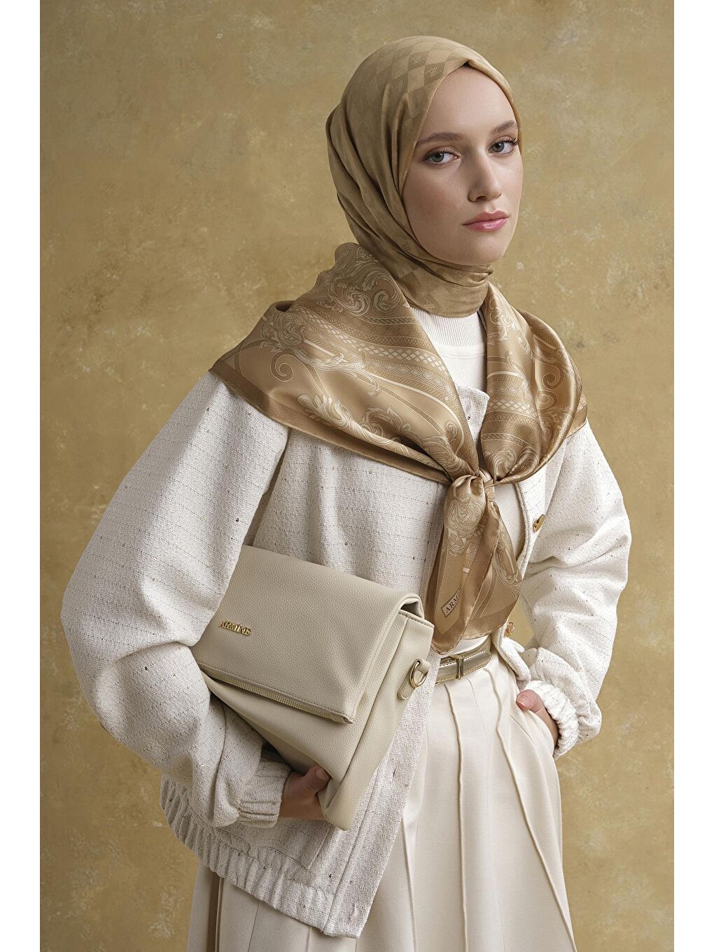 Sim Detaylı Bomber Ceket Beyaz-1