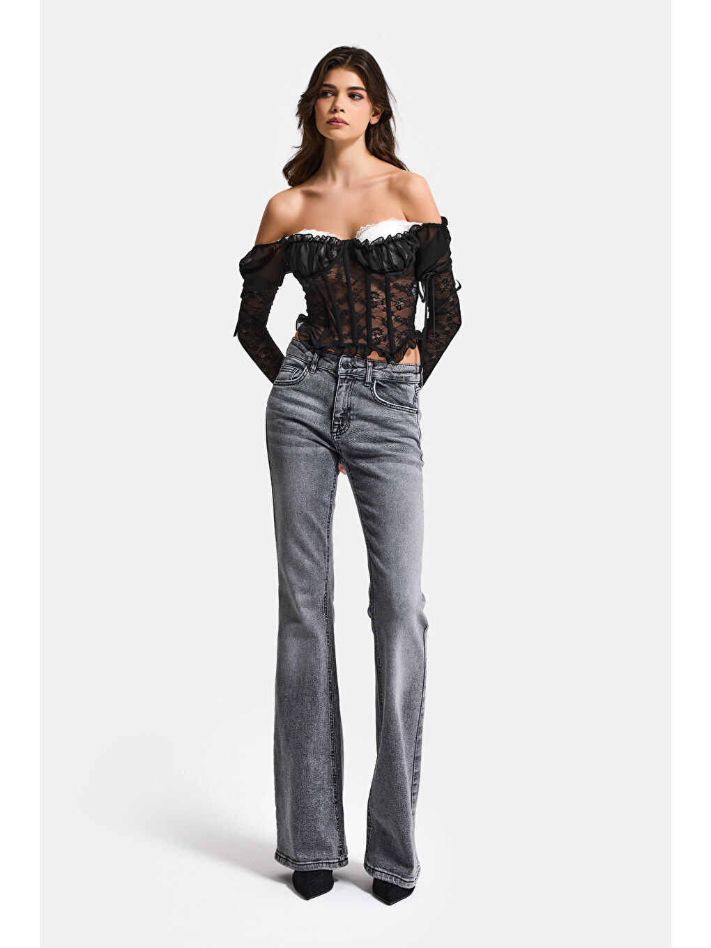 Kadın Siyah Balenli Omuz Detaylı Dantelli Beyaz Pedli Özel Tasarım Büstiyer-2