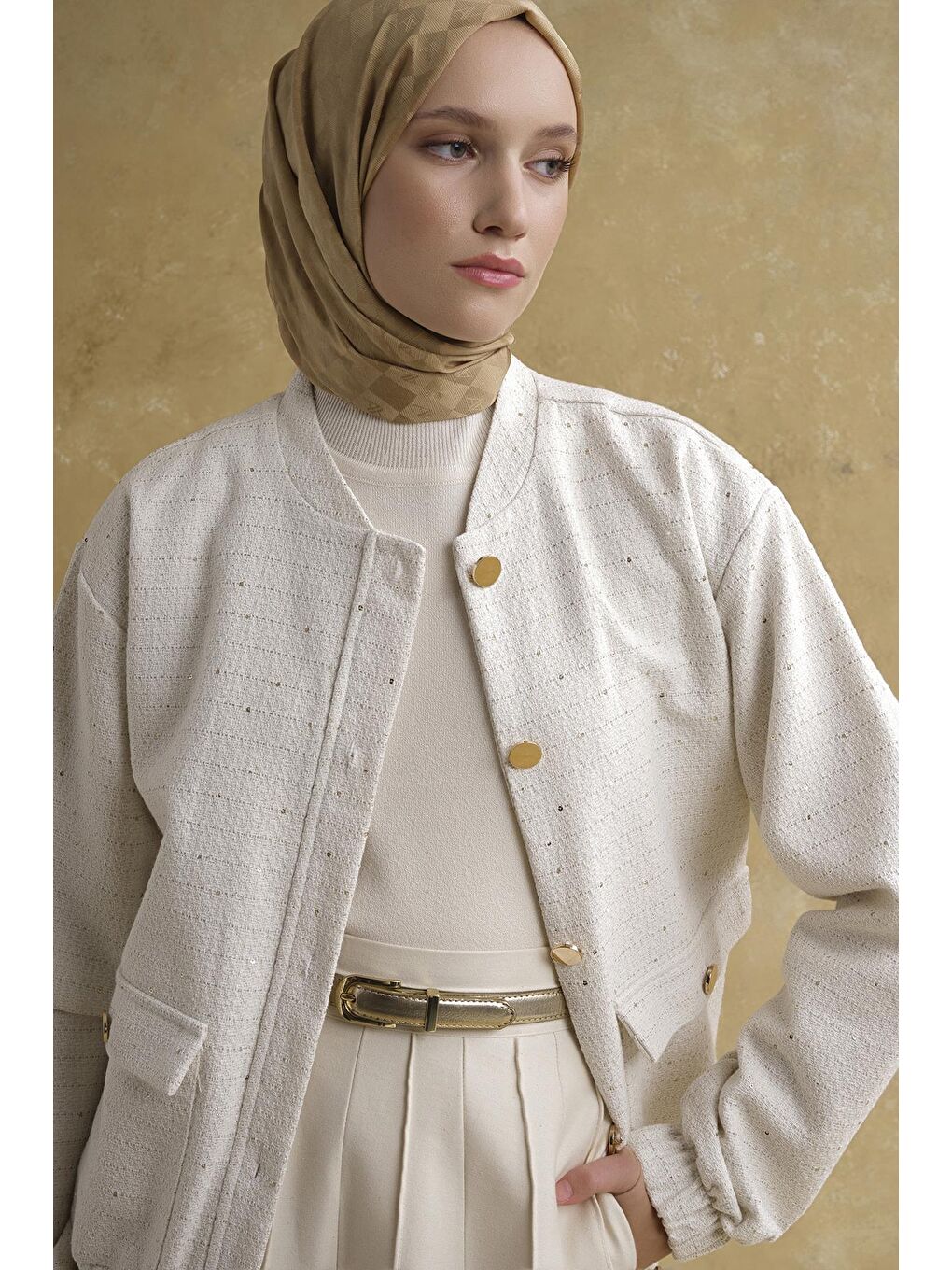 Sim Detaylı Bomber Ceket Beyaz-4