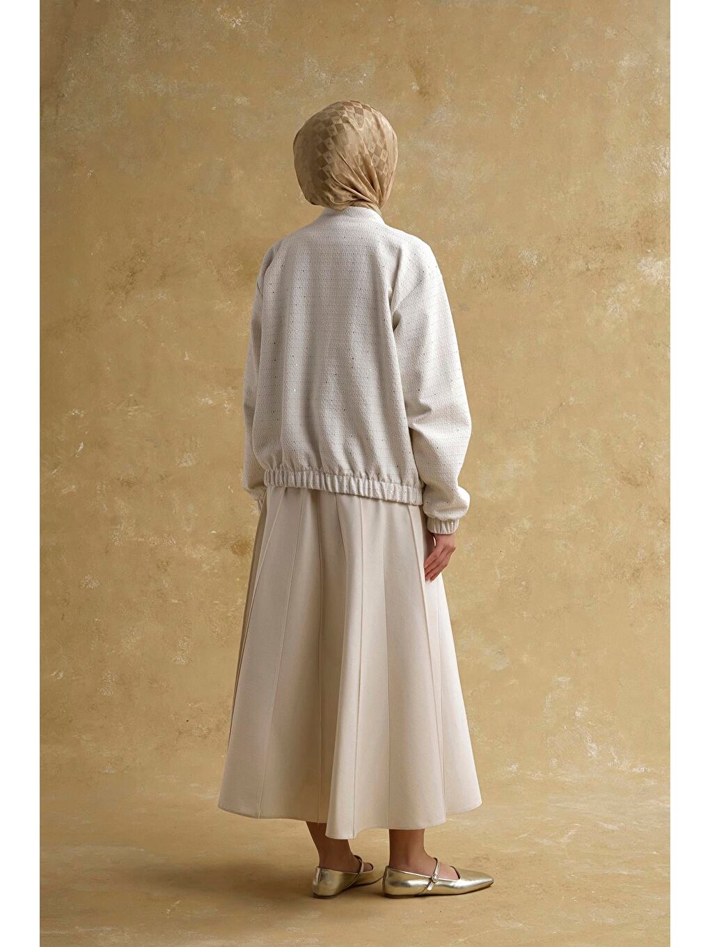 Sim Detaylı Bomber Ceket Beyaz-5