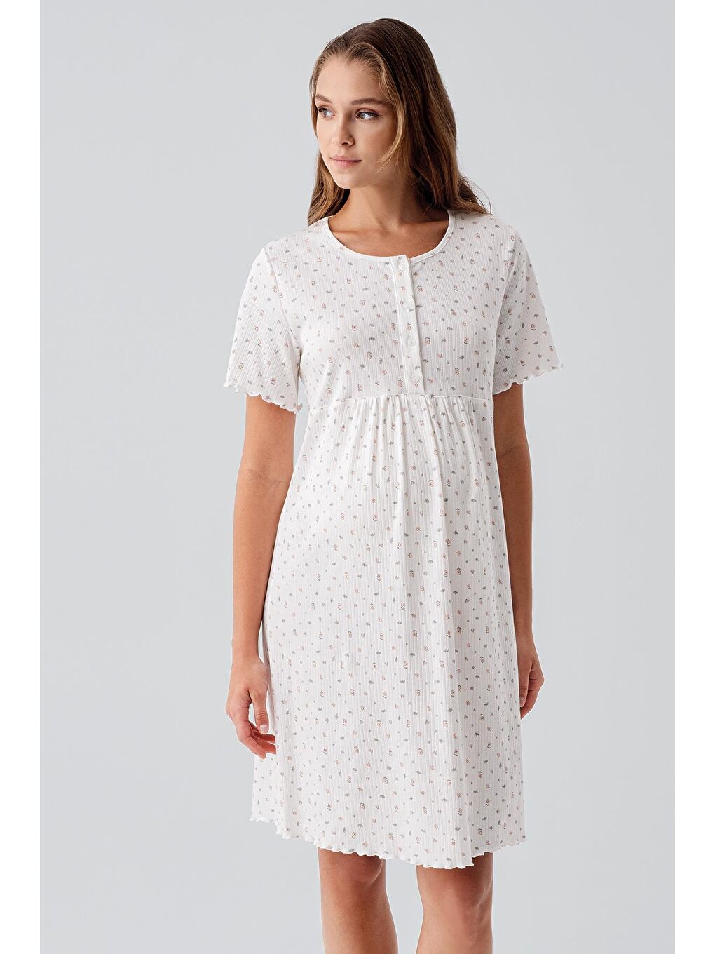 Renksiz Kısa Kollu Düğmeli Çiçek Desenli Esnek Pamuklu Hamile Gecelik 19106-5