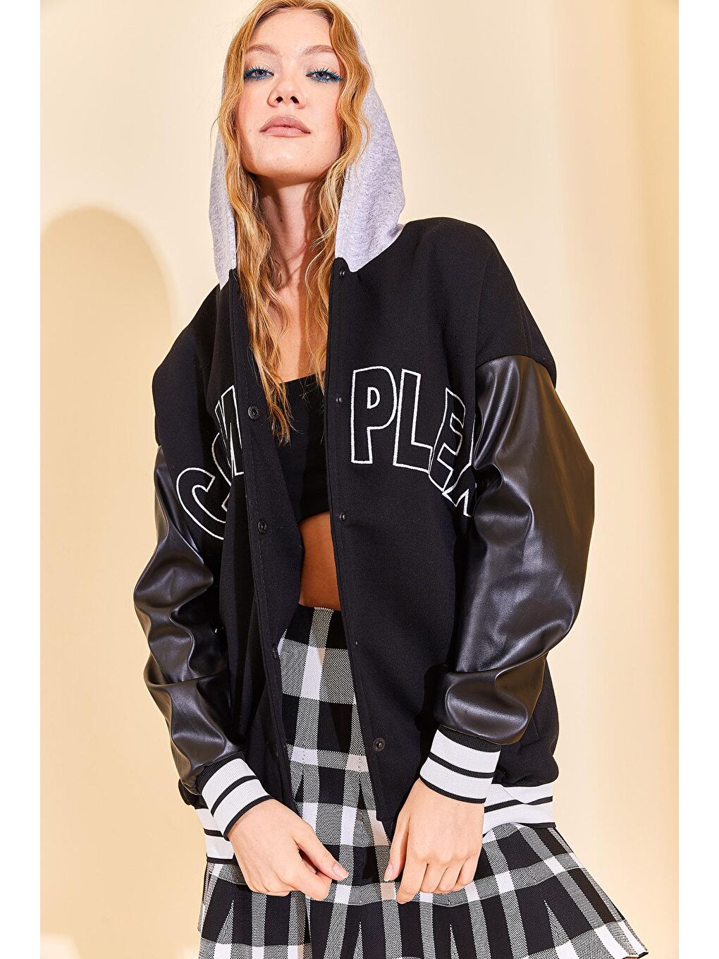 Siyah Kapüşonlü & Deri Detaylı Bomber Ceket 3KXK4-46626-02