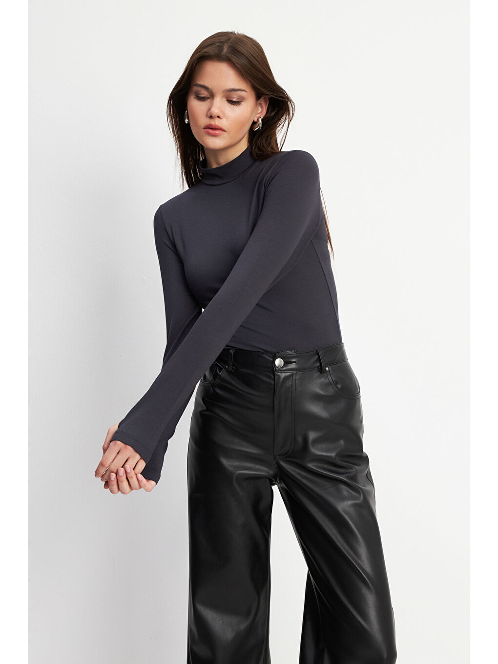 Kadın Antrasit Parmak Detaylı Body-1