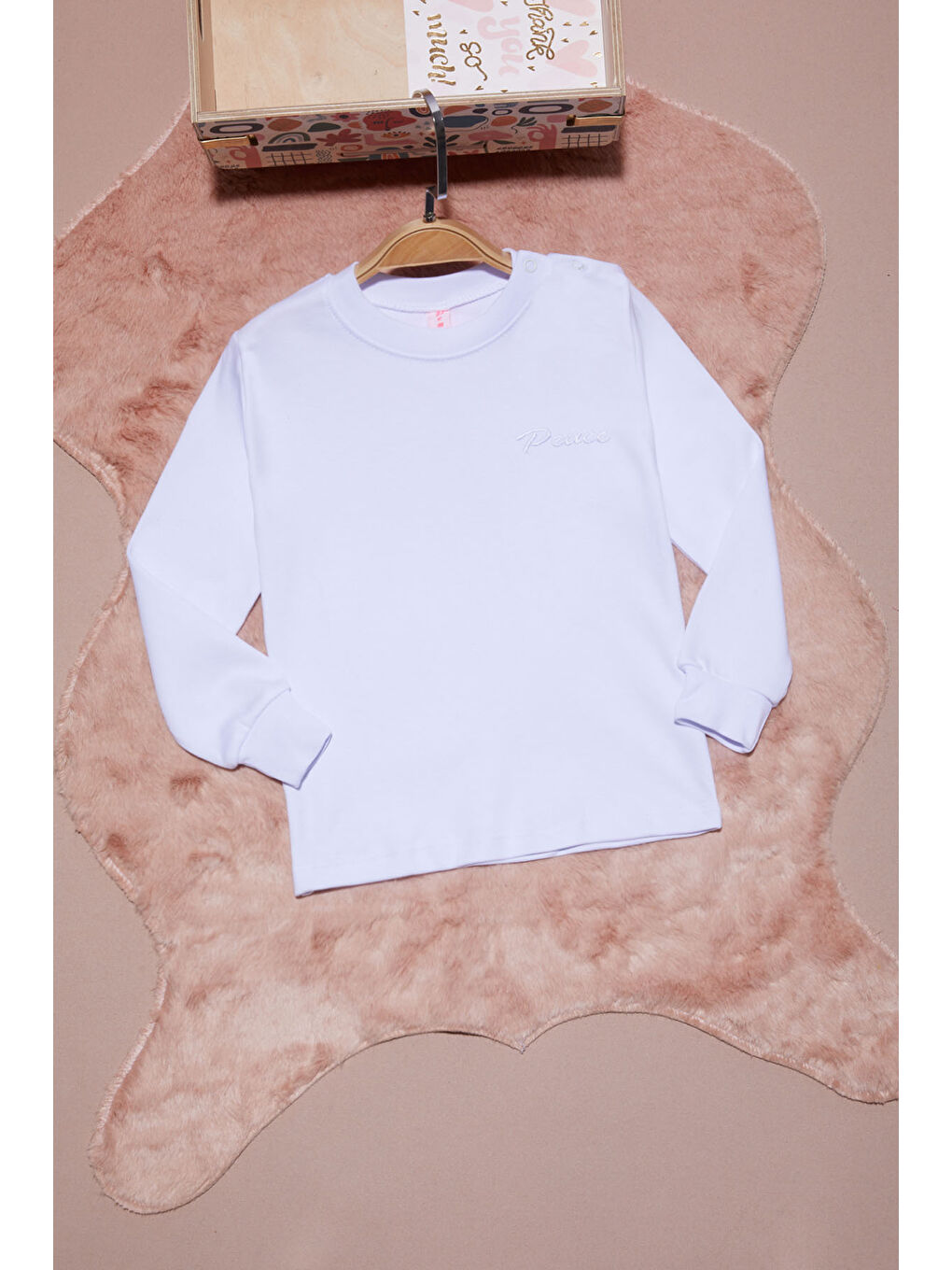 Pembe Life Kids Club Beyaz Yazı Nakışlı Kız Çocuk Çıtçıtlı Sweatshirt 16418