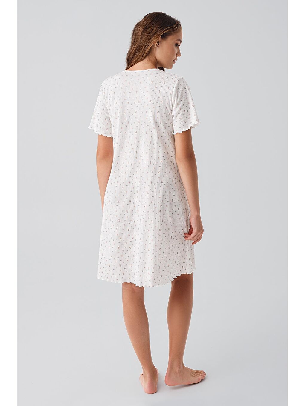 Renksiz Kısa Kollu Düğmeli Çiçek Desenli Esnek Pamuklu Hamile Gecelik 19106-7