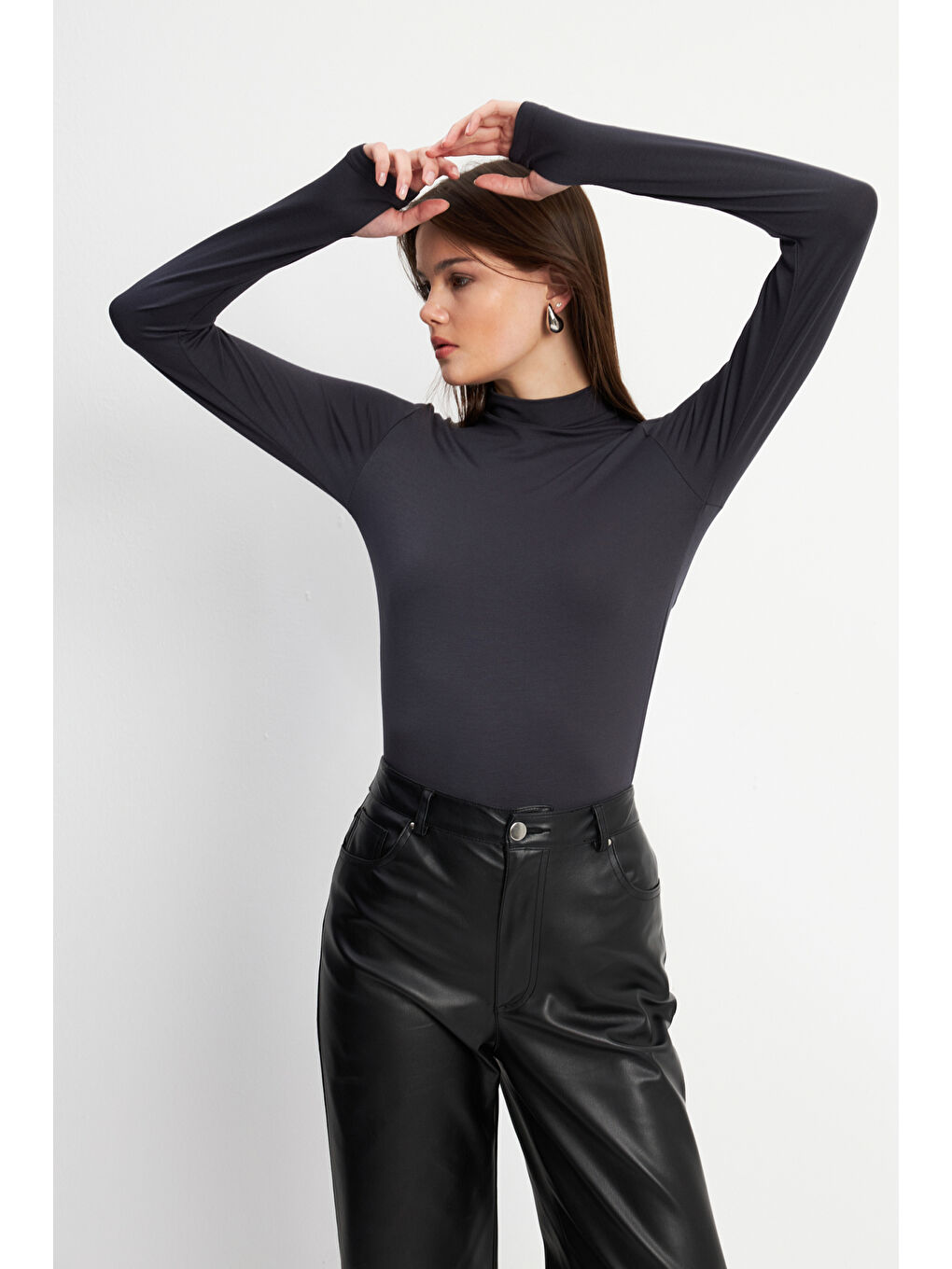 Kadın Antrasit Parmak Detaylı Body-2