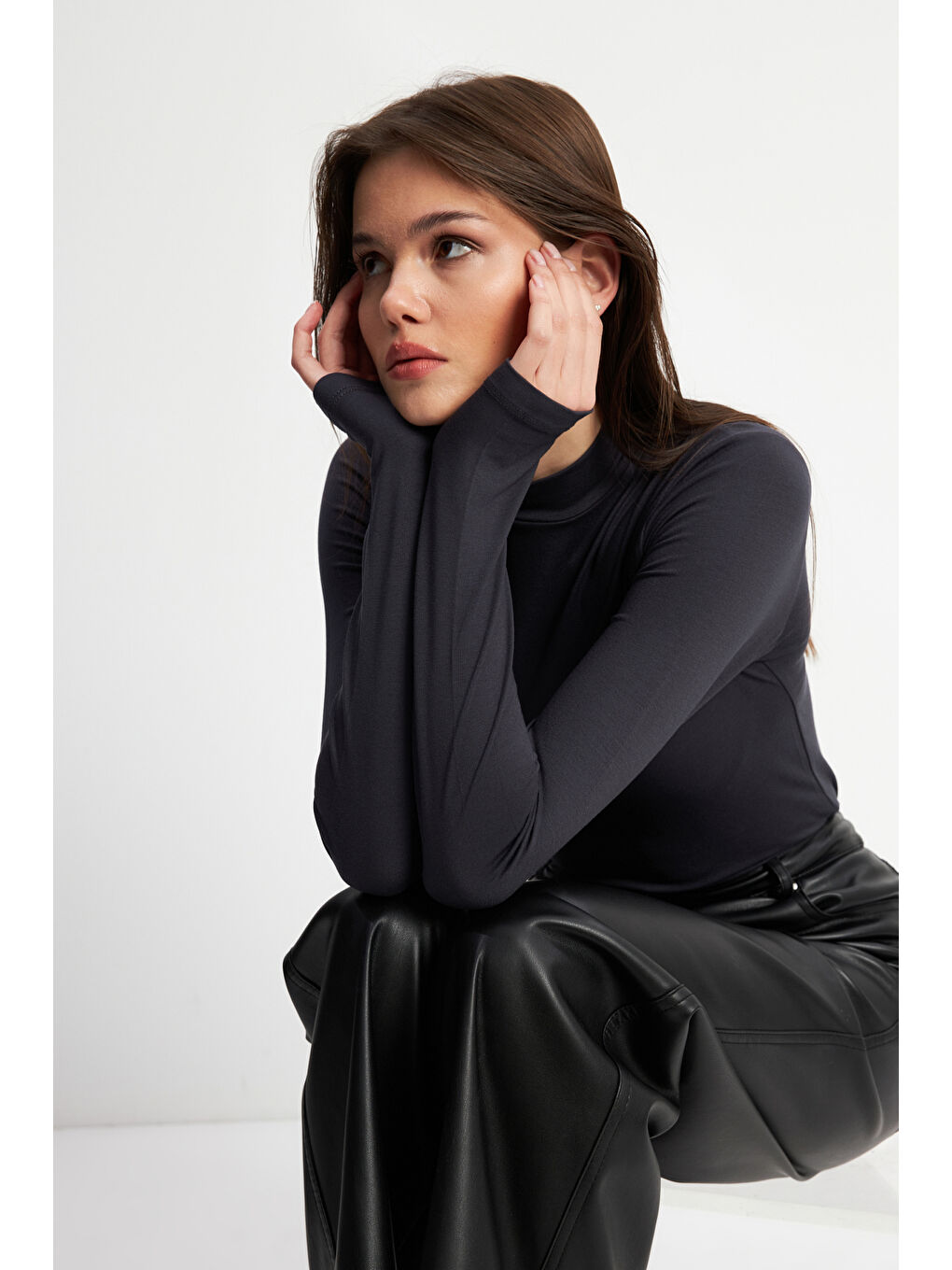 Kadın Antrasit Parmak Detaylı Body-3