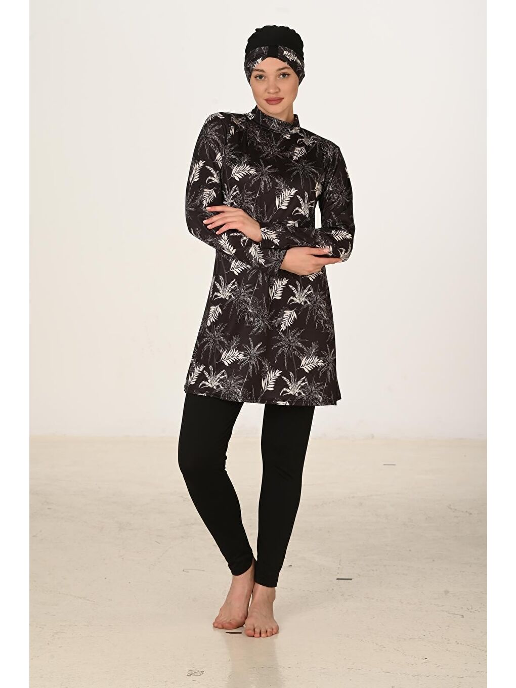 Siyah Tam Kapalı Elastanlı Tesettür Mayo 3417-3