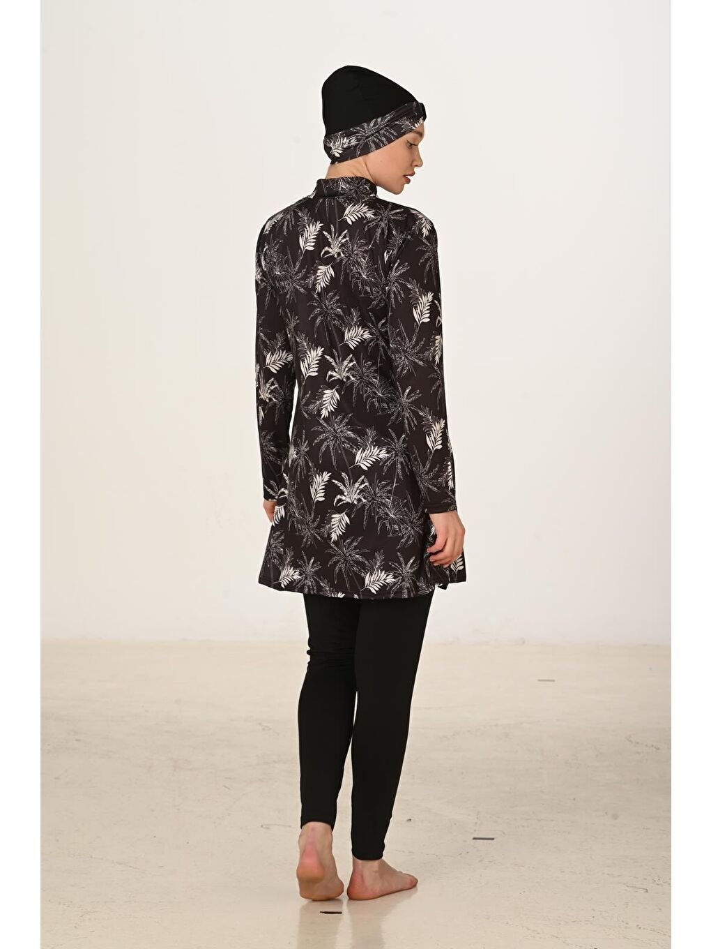 Siyah Tam Kapalı Elastanlı Tesettür Mayo 3417-5