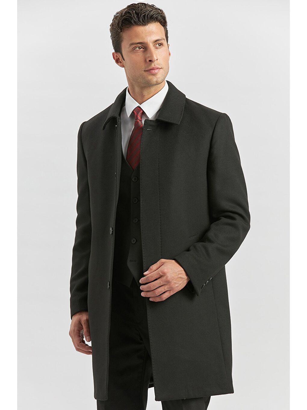 Siyah Kaşe Berberi Yaka Yırtmaçlı Kapitoneli Astar Comfort Fit Rahat Kesim Palto 1005245152-1