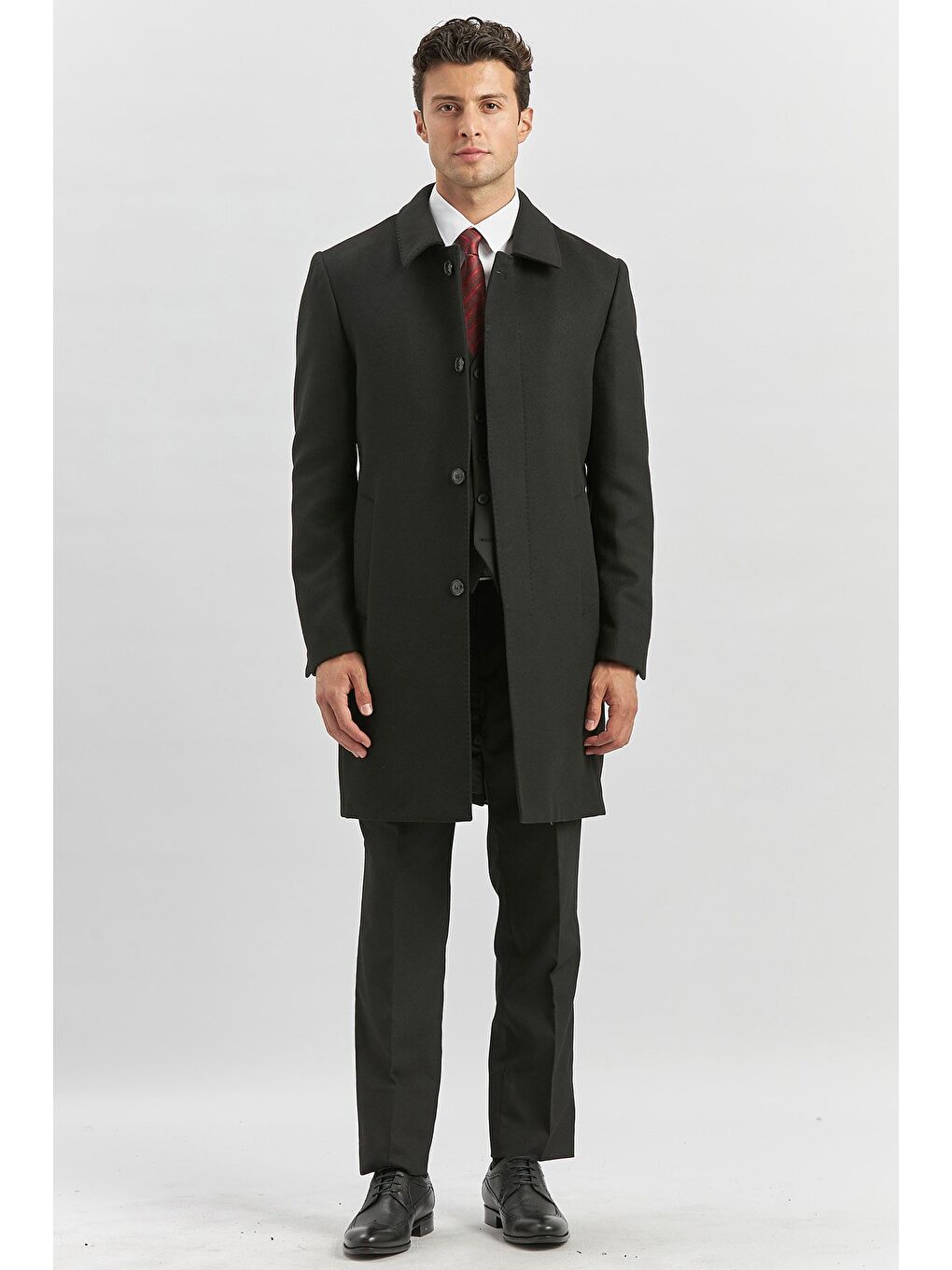 Siyah Kaşe Berberi Yaka Yırtmaçlı Kapitoneli Astar Comfort Fit Rahat Kesim Palto 1005245152-4