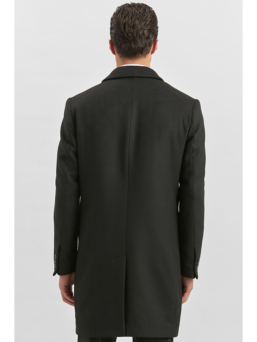 Siyah Kaşe Berberi Yaka Yırtmaçlı Kapitoneli Astar Comfort Fit Rahat Kesim Palto 1005245152-5