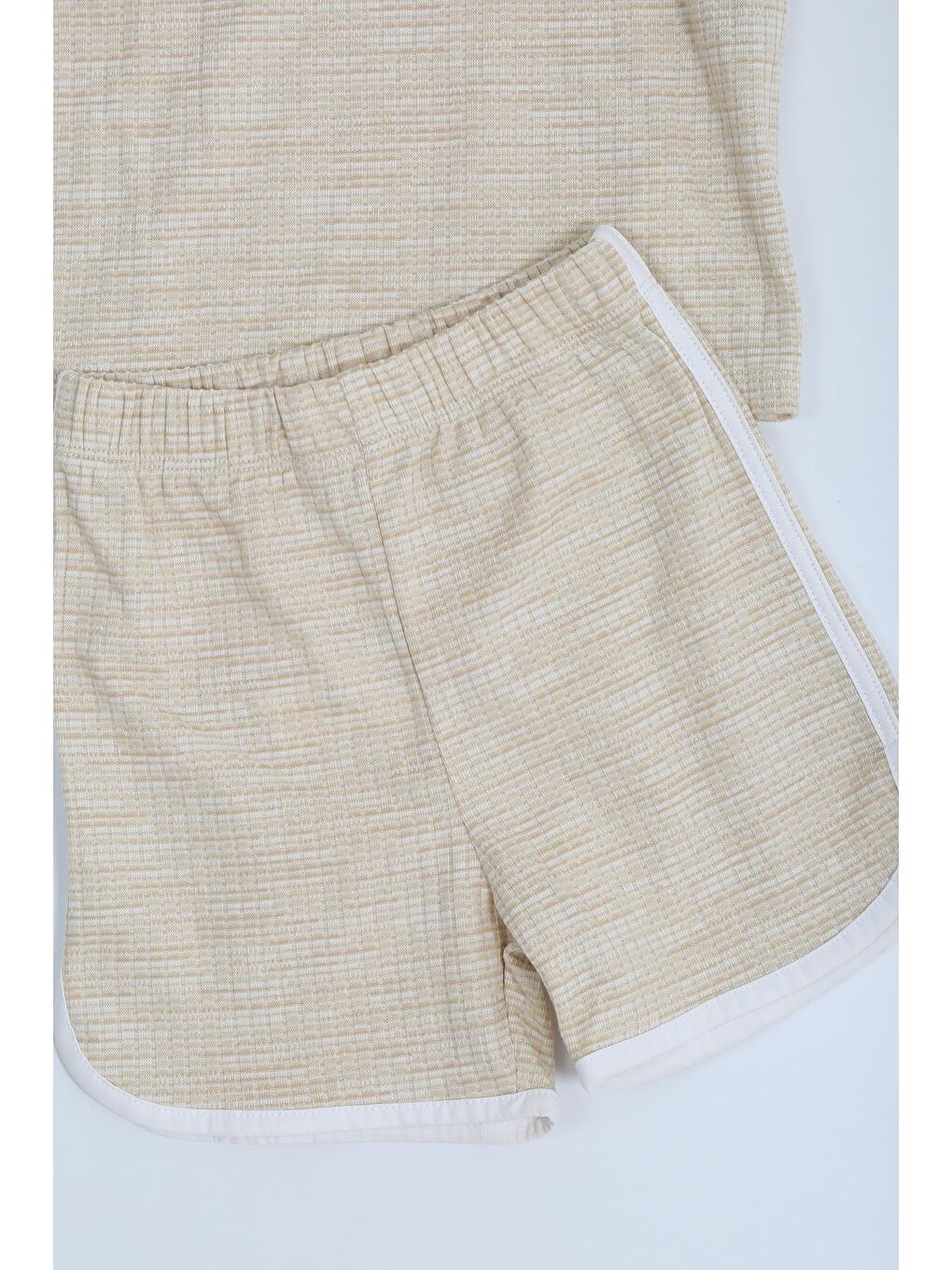 Bej Kız Çocuk Pencere Detaylı Elastanlı Bluz Şort Takım  2Yaş   7Yaş-2