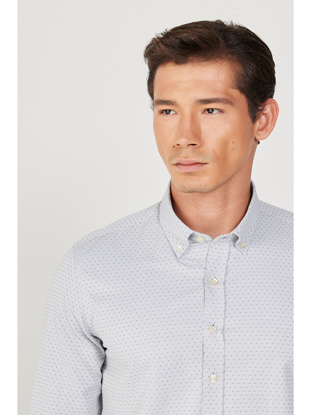 Erkek Gri Slim Fit Dar Kesim Düğmeli Yaka Armürlü Gömlek-4