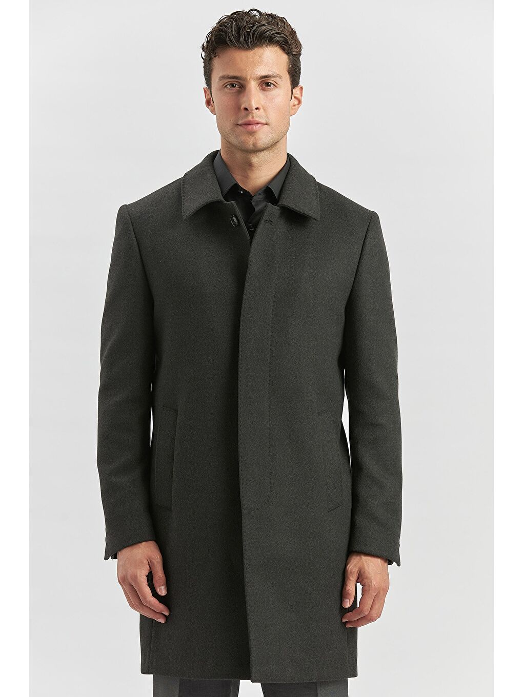 Koyu Antrasit Kaşe Berberi Yaka Yırtmaçlı Kapitoneli Astar Comfort Fit Rahat Kesim Palto 1005245152