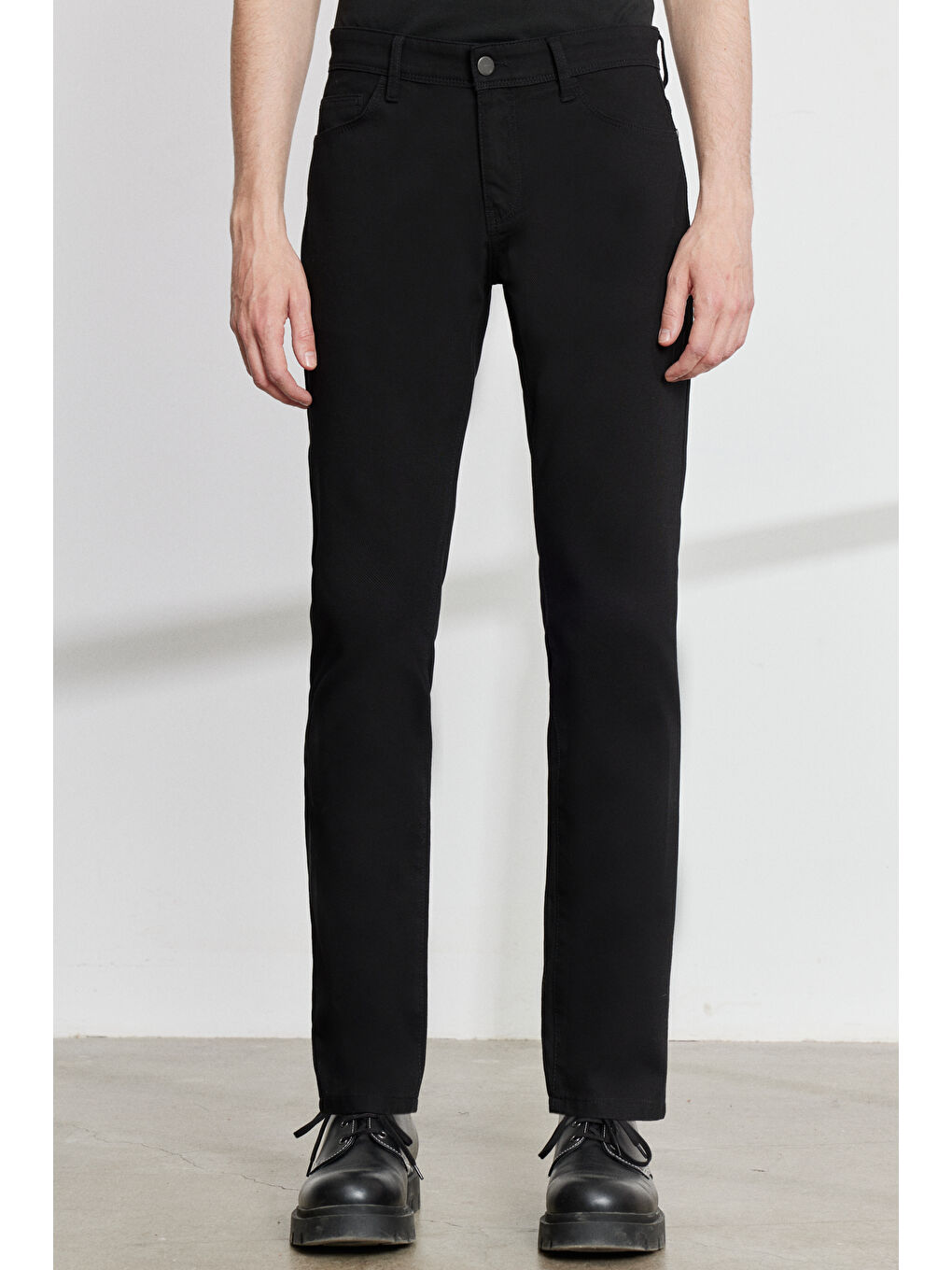 Erkek Siyah Slim Fit Dar Kesim 5 Cep Armürlü Esnek Pantolon
