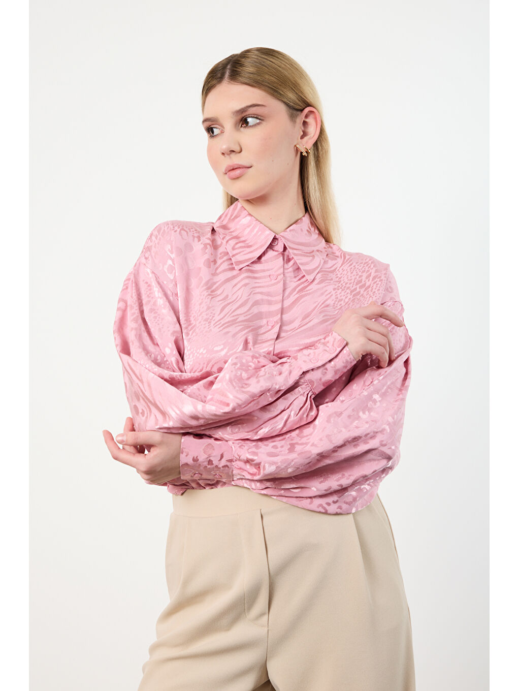 Pembe İç Göstermeyen Balon Kol Jakarlı Gömlek-3