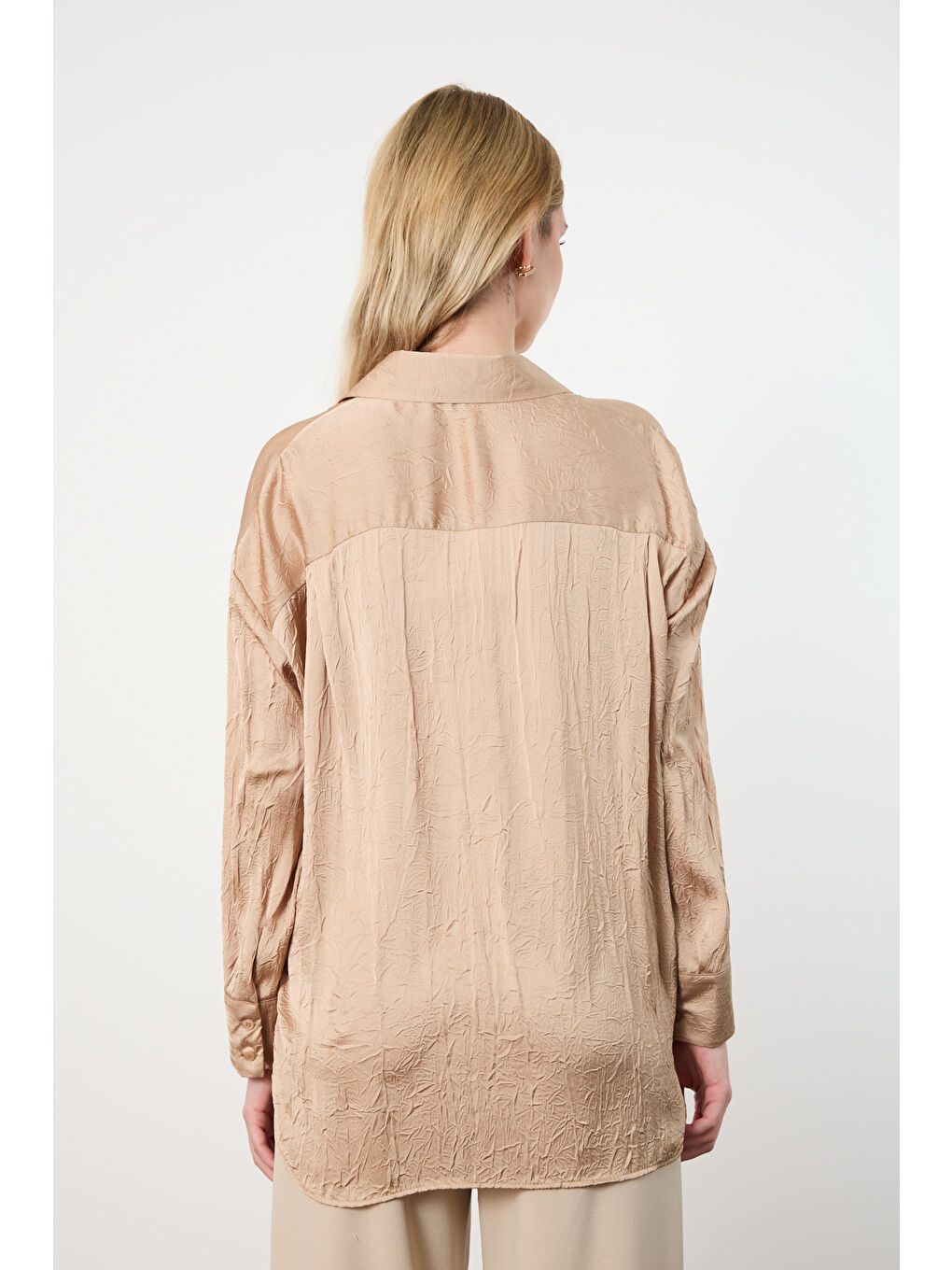 Bej Kraş Saten Oversize Gömlek-2