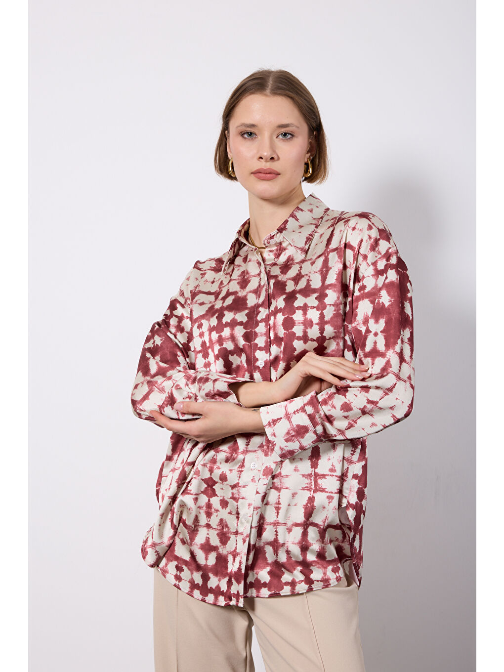 Bordo Oversize Kalıp Desenli Saten Kadın Gömleği-1