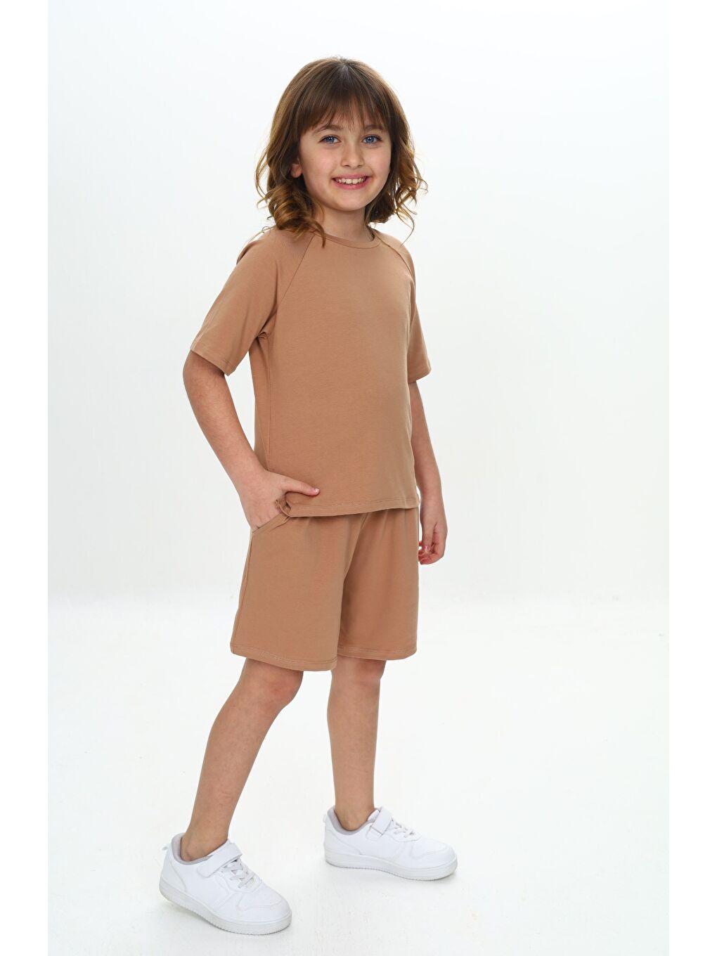 Kahverengi Kız Çocuk Göğsü Yazı Baskılı Şortlu Takım-1