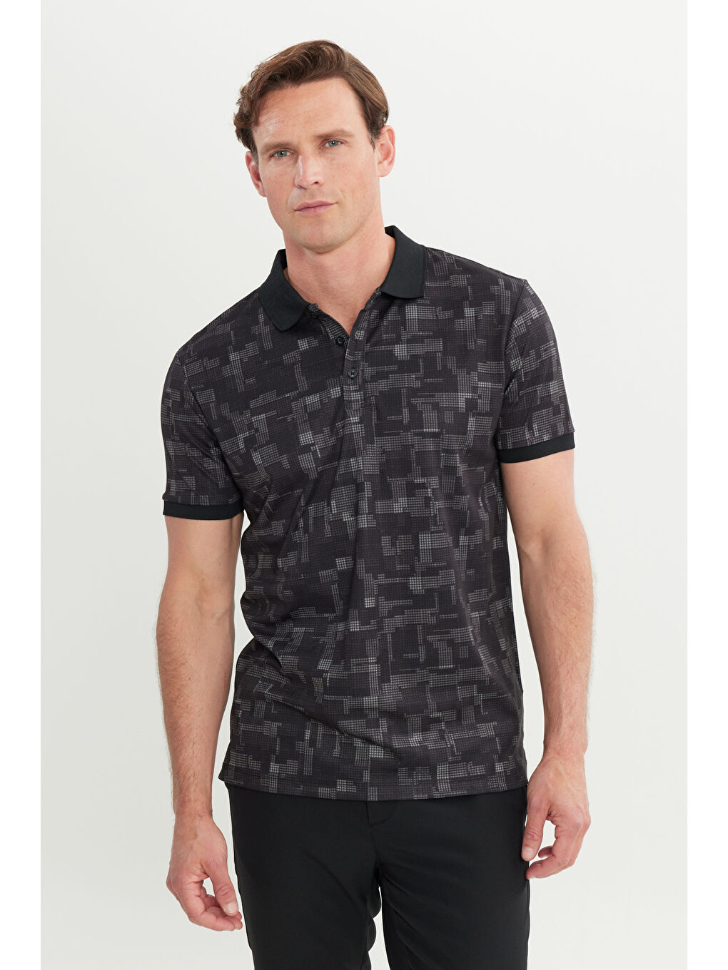 Erkek Siyah Slim Fit Dar Kesim Polo Yaka Pamuklu Baskılı Tişört-2