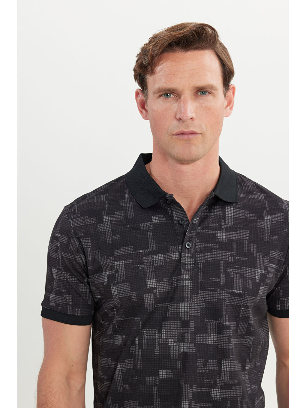 Erkek Siyah Slim Fit Dar Kesim Polo Yaka Pamuklu Baskılı Tişört-3