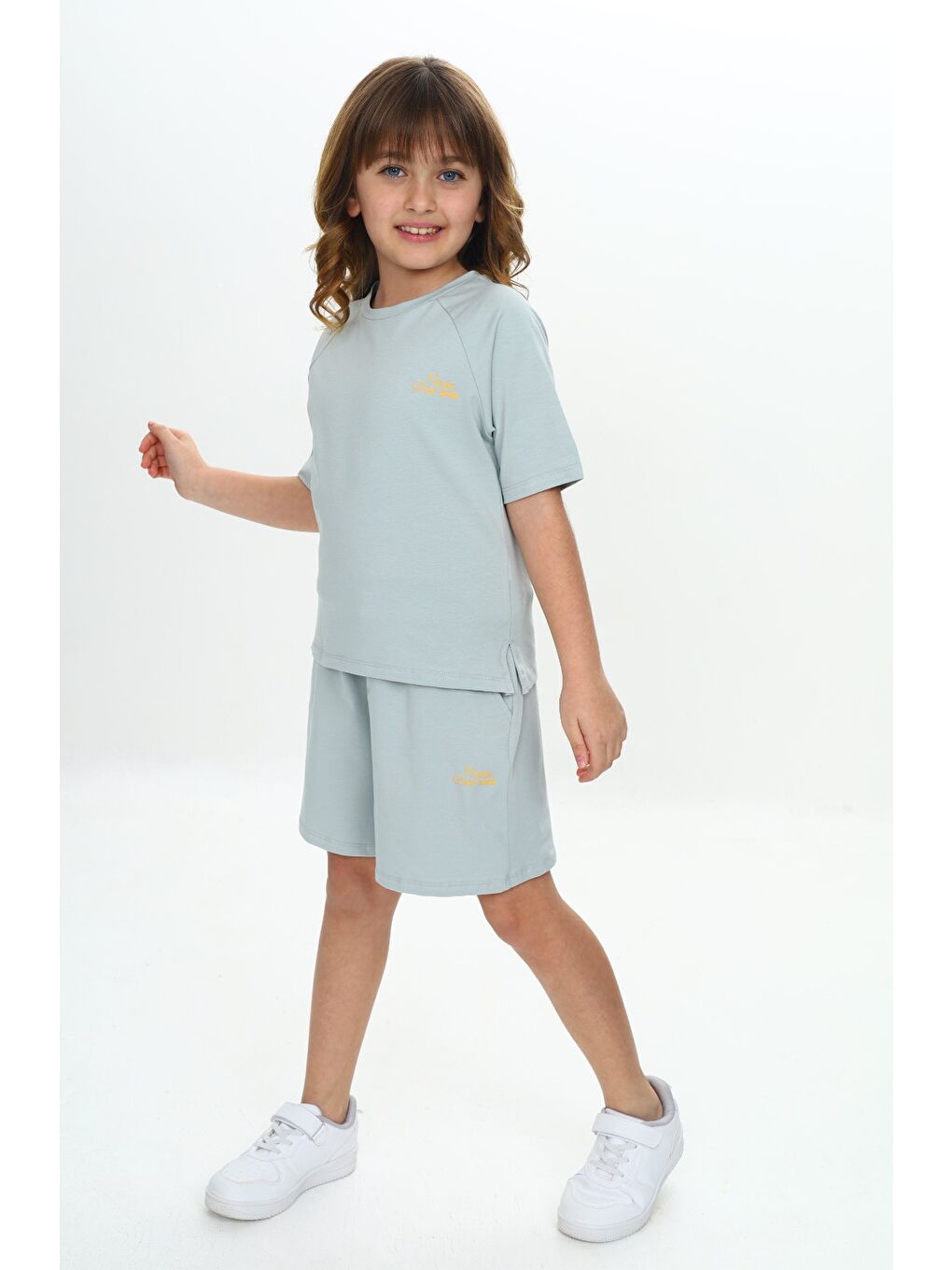 Gri Kız Çocuk Göğsü Yazı Baskılı Şortlu Takım-2